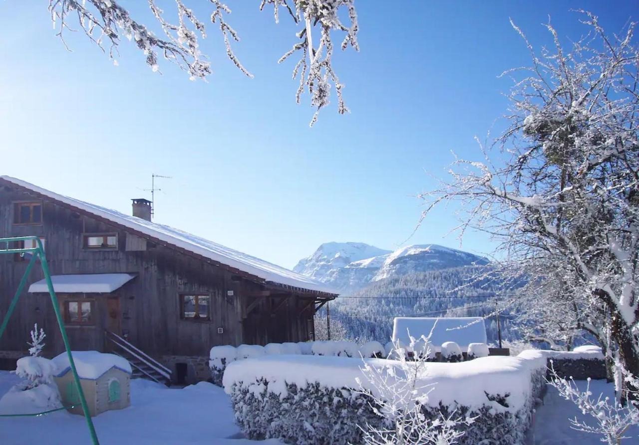 La Ferme Des Cousines Apartman Saint-Sigismond  Kültér fotó