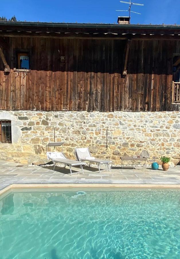 La Ferme Des Cousines Apartman Saint-Sigismond  Kültér fotó
