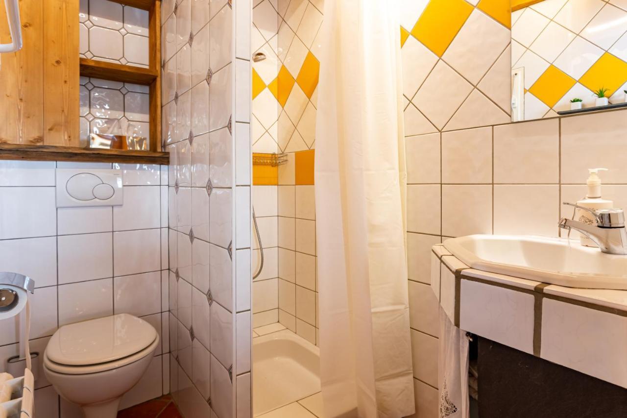 La Ferme Des Cousines Apartman Saint-Sigismond  Kültér fotó